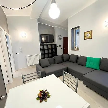 Center With Terrace, Via Celestino Penna 6 *